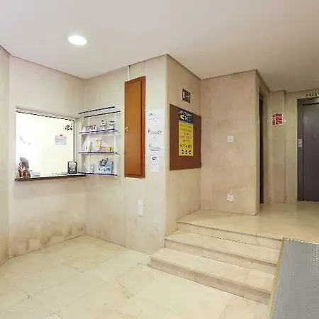 Dynastic Apartment *
